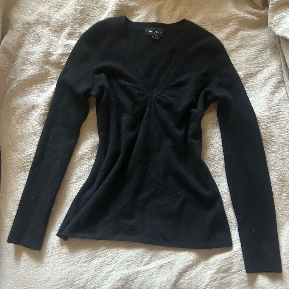 McDuff‎ Women’s Cashmere V-Neck Sweater Small Black Capsule Quiet Luxury